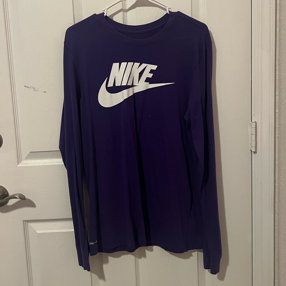 Long sleeve tee